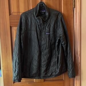 Patagonia Men's Dark Green Lightweight Jacket